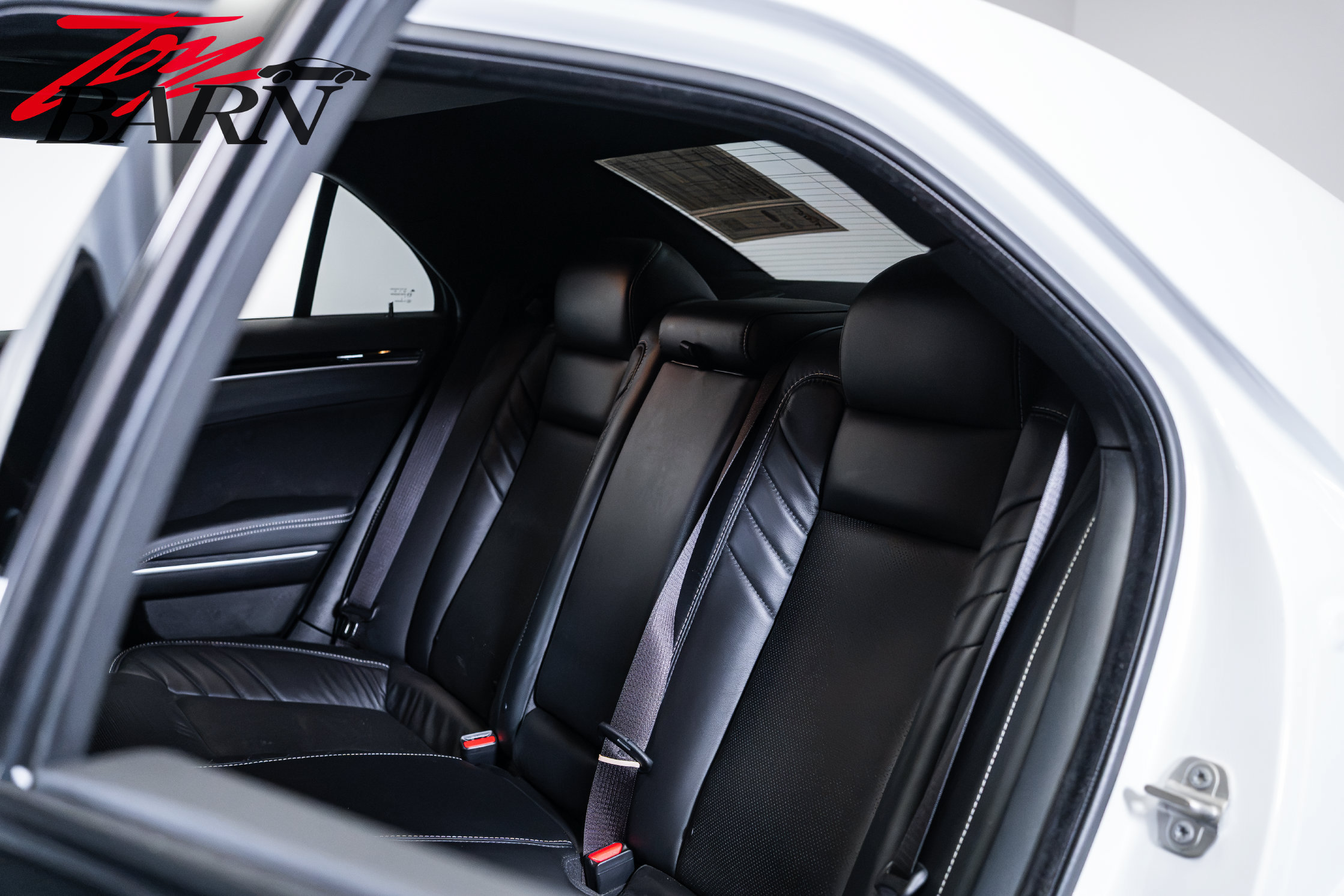 Used 2023 Chrysler 300 C RWD image 40