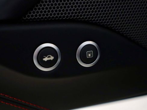 Used 2019 Ferrari 488 Spider RWD image 20