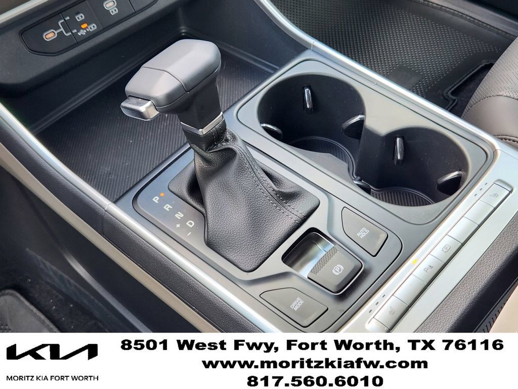 New 2026 Kia Carnival FWD image 15