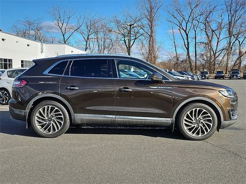 Used 2019 Lincoln Nautilus Reserve w/ Drivers Assistance Package image 7