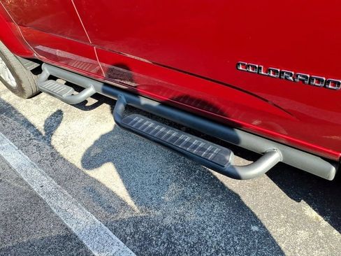 Used 2019 Chevrolet Colorado LT w/ LT Convenience Package RWD image 14