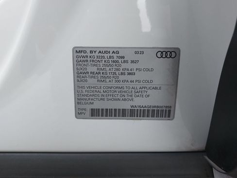 Used 2024 Audi Q8 e-tron Premium Plus w/ Premium Plus Package AWD/4WD image 41