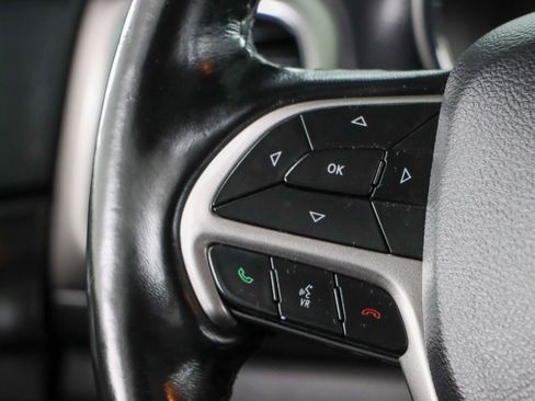 Used 2020 Jeep Grand Cherokee Altitude image 13