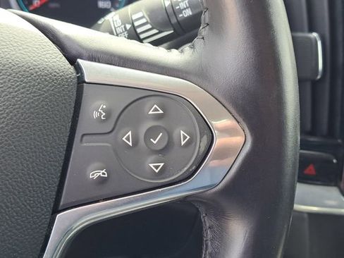 Used 2019 Chevrolet Traverse LT FWD image 13