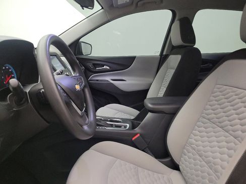 Used 2018 Chevrolet Equinox LS FWD image 17