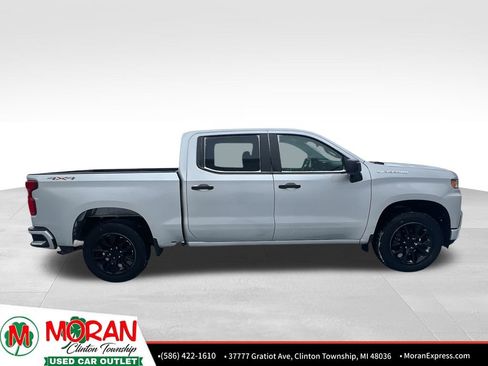 Used 2020 Chevrolet Silverado 1500 Custom w/ Custom Value Package image 7