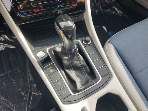 New 2026 Volkswagen Jetta SE FWD image 26