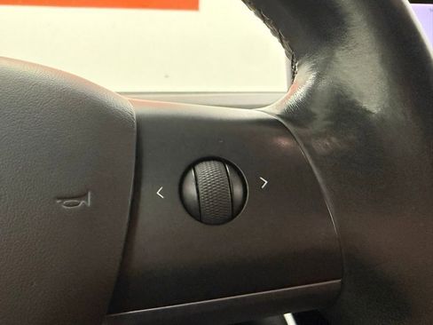 Used 2018 Tesla Model 3 Long Range RWD image 18