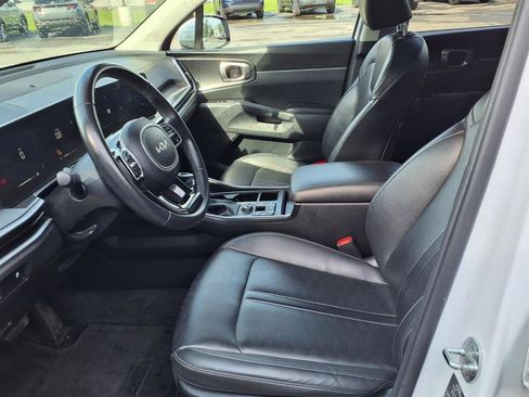 Used 2024 Kia Sorento S AWD/4WD image 9