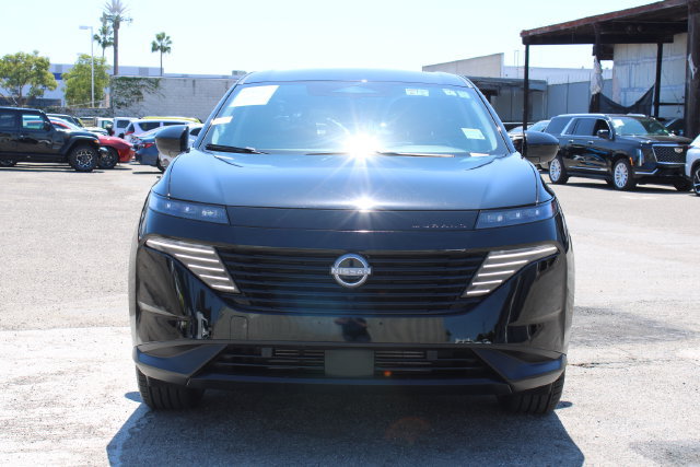 Used 2025 Nissan Murano SV FWD image 2
