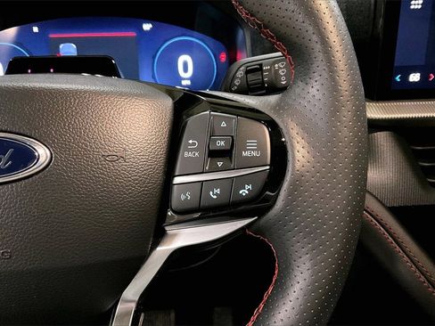 Certified 2025 Ford Explorer ST-Line w/ ST-Line Street Pack image 18