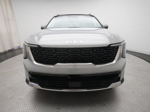 Used 2024 Kia Sorento S w/ Panoramic Sunroof Package AWD/4WD image 11