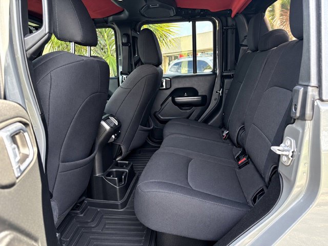 Used 2020 Jeep Gladiator Sport w/ Quick Order Package 24S AWD/4WD image 7