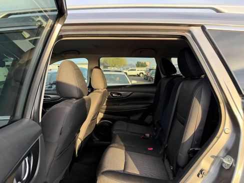 Used 2019 Nissan Rogue SV AWD/4WD image 20