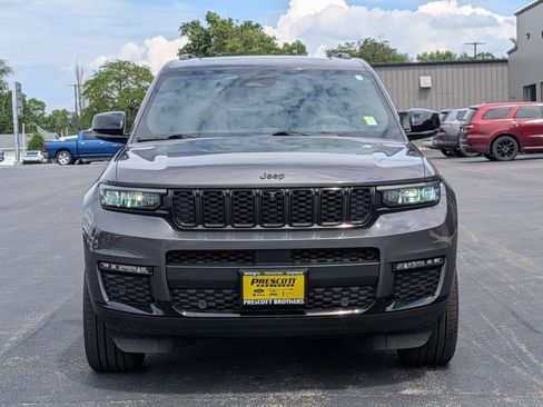 Used 2024 Jeep Grand Cherokee L Limited w/ Luxury Tech Group II AWD/4WD image 2