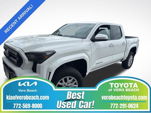 Certified 2025 Toyota Tacoma SR5 AWD/4WD image 1