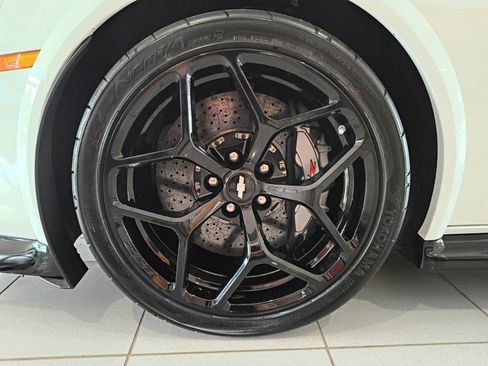 Used 2014 Chevrolet Camaro Z/28 RWD image 26