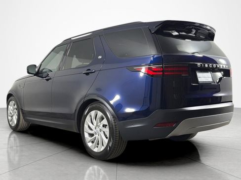 Used 2023 Land Rover Discovery S AWD/4WD image 3