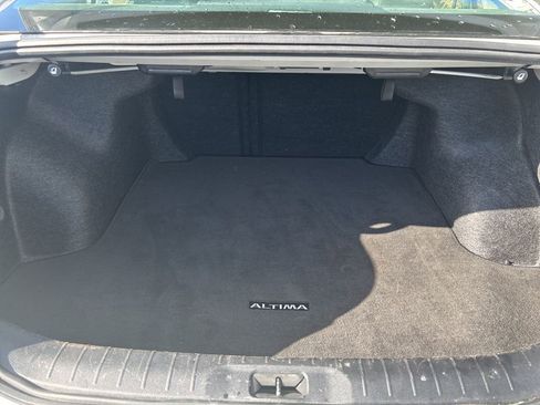 Used 2024 Nissan Altima 2.5 SR image 16