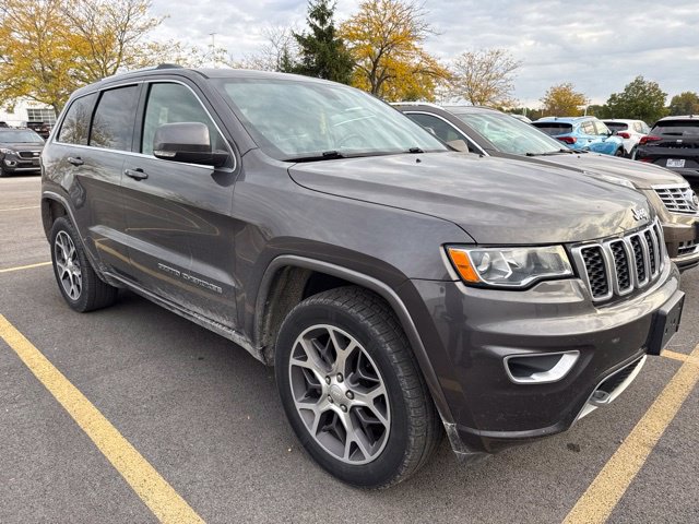Used 2018 Jeep Grand Cherokee Limited AWD/4WD image 7