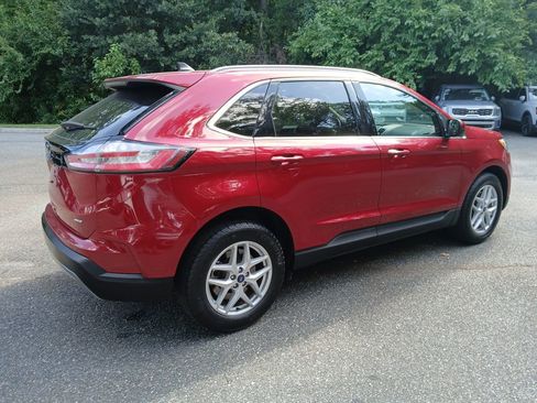 Used 2022 Ford Edge SEL w/ Convenience Package image 5
