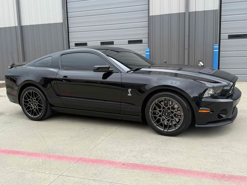 Used 2014 Ford Mustang Shelby GT500 w/ Equipment Group 821A RWD image 65