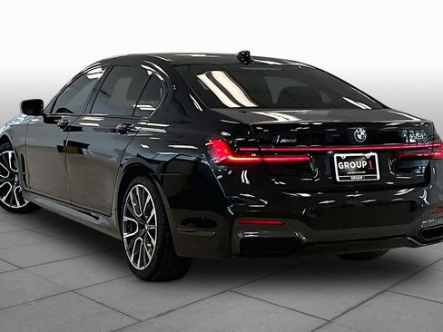 Used 2022 BMW 750i xDrive w/ Executive Package AWD/4WD image 11