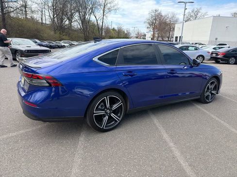 Used 2025 Honda Accord Sport image 17