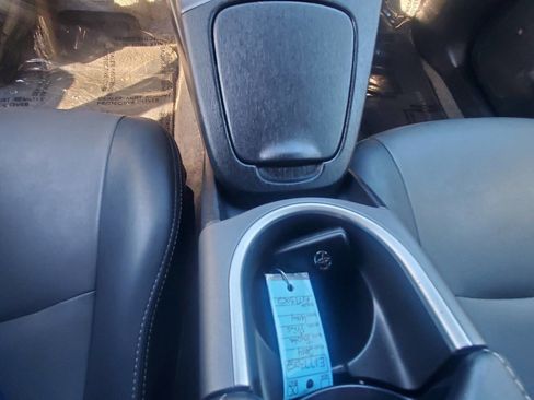 Used 2014 Toyota Prius Five image 15