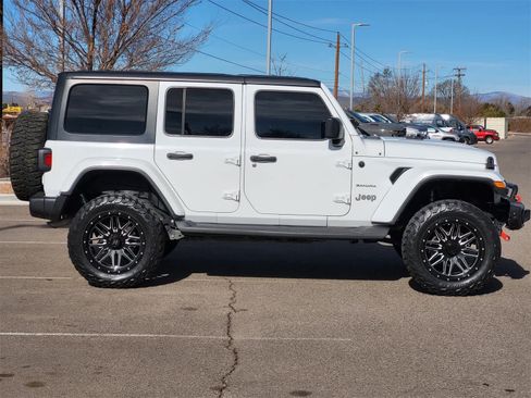 Used 2021 Jeep Wrangler Unlimited Sahara image 4
