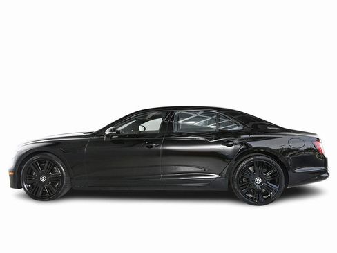 Used 2026 Bentley Flying Spur Plug-In Hybrid AWD/4WD image 12