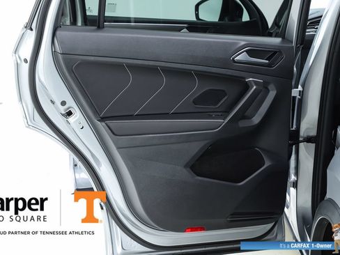 Used 2024 Volkswagen Tiguan SE R-Line FWD image 17