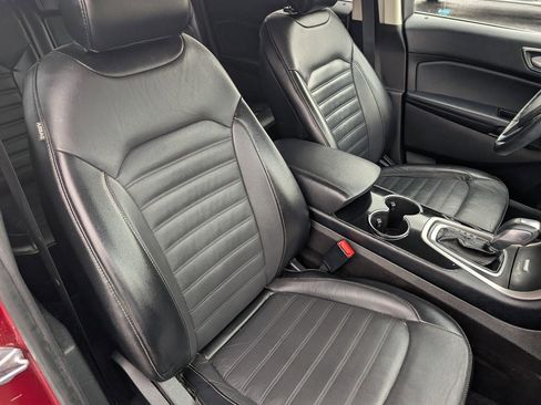 Used 2017 Ford Edge SEL w/ Equipment Group 201A AWD/4WD image 19