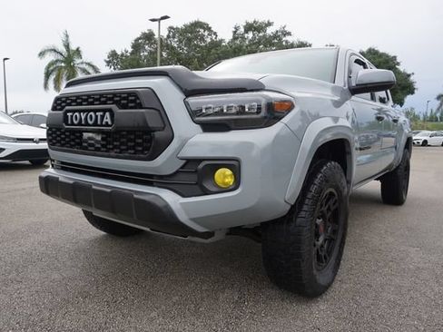 Used 2021 Toyota Tacoma SR5 RWD image 14