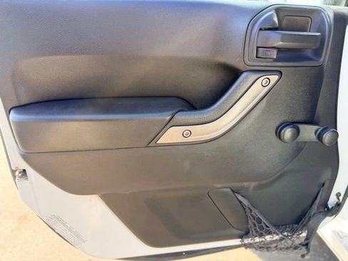 Used 2014 Jeep Wrangler Sport AWD/4WD image 14