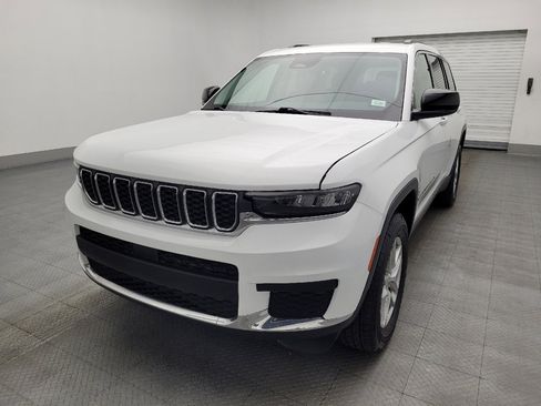 Used 2023 Jeep Grand Cherokee L Laredo RWD image 15