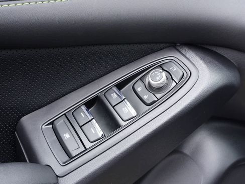 Certified 2025 Subaru Ascent Bronze Edition w/ Onyx Package image 15