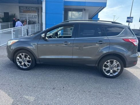 Used 2016 Ford Escape SE w/ Equipment Group 201A FWD image 7