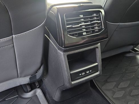 Used 2023 Volkswagen ID.4 Pro S RWD image 24