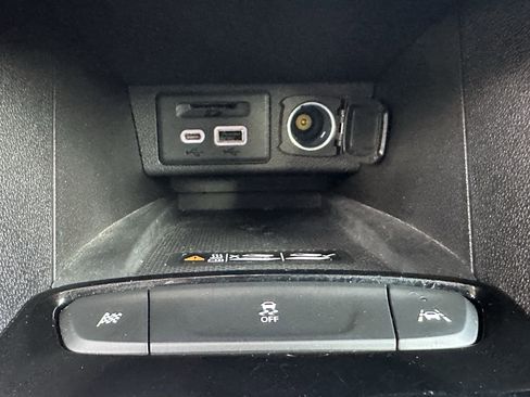 Used 2023 Chevrolet Bolt EUV LT w/ Convenience Package image 30