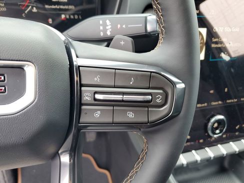 New 2026 GMC Terrain AT4 w/ Technology Package II AWD/4WD image 30
