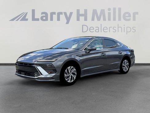 New 2026 Hyundai Sonata Blue image 2