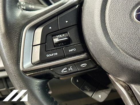 Used 2020 Subaru Forester Premium AWD/4WD image 12