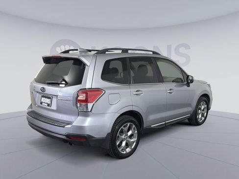Used 2017 Subaru Forester 2.5i Touring image 7