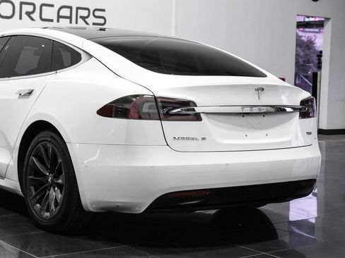 Used 2018 Tesla Model S 75D image 16