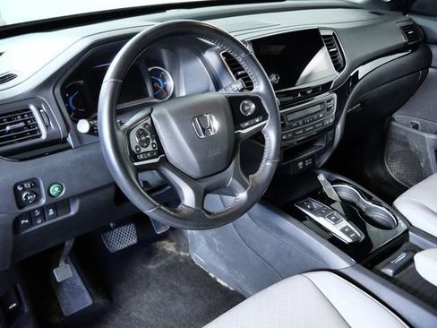 Used 2021 Honda Passport Touring image 3