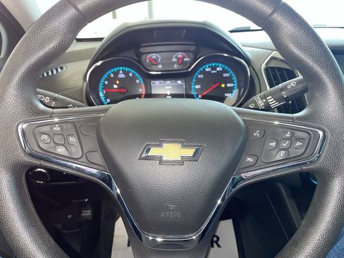 Used 2017 Chevrolet Cruze LT image 25