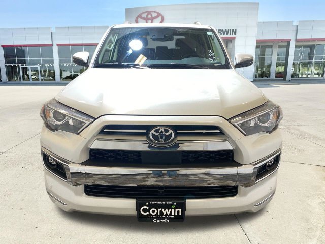 Used 2024 Toyota 4Runner Limited AWD/4WD image 4