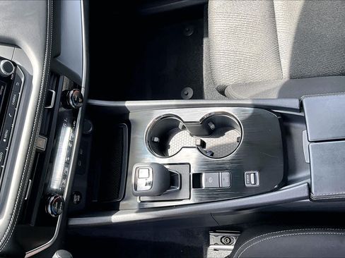Used 2026 Nissan Rogue SV FWD image 16