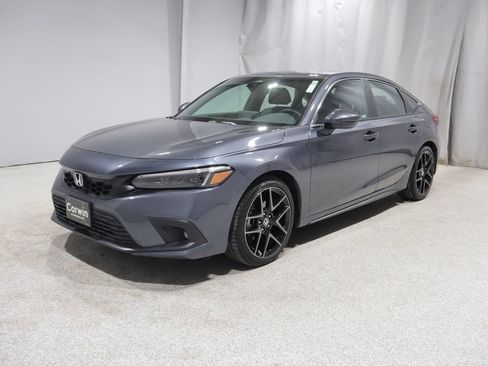 Used 2024 Honda Civic Sport Touring image 5